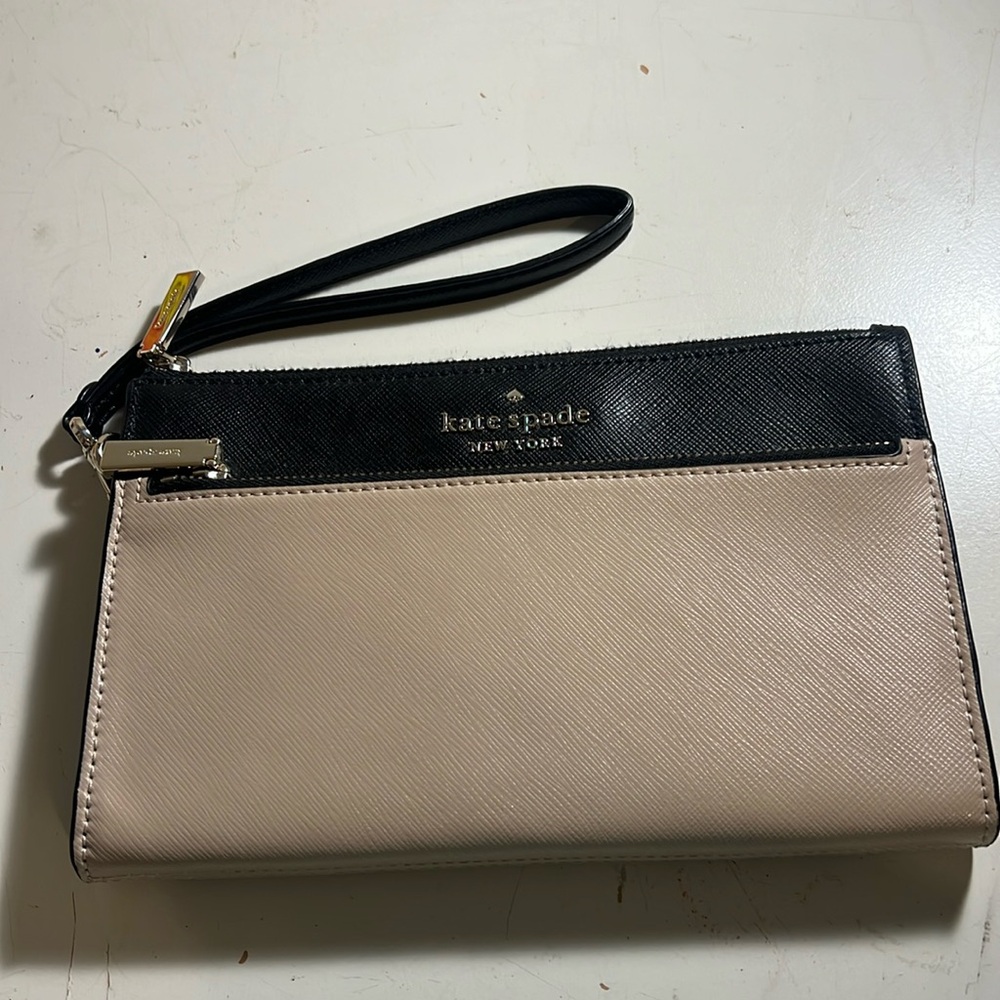 Kate spade wristlet